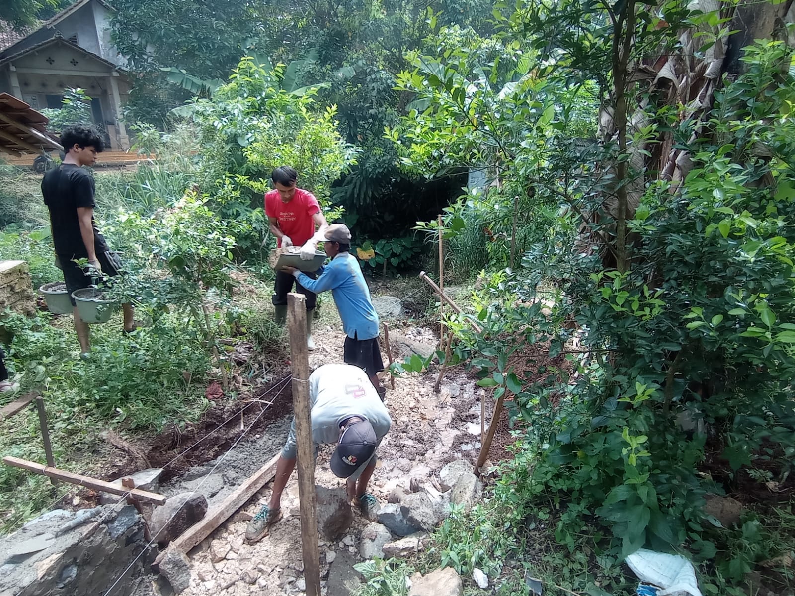 Pembangunan Drainase di Kp. Kebon Kelapa Selesai Realisasi